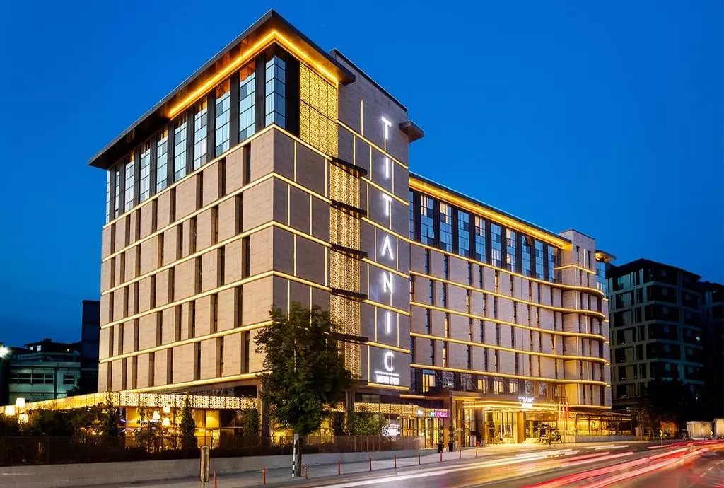 hotel titanic downtown istanbul_shabavizparvaz_01.jpg hotel titanic downtown istanbul_shabavizparvaz_01.jpg